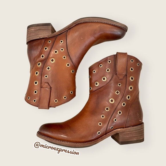 Frye Diana Grommet Cognac Leather Studded Short Moto Pull On Western Ankle Boots - Picture 9 of 16